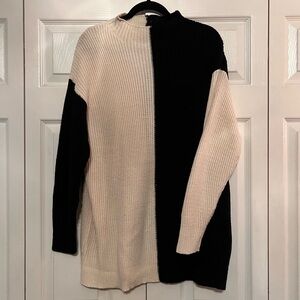 Eloquii color block (beige/ black) mock neck long sweater size 18/20